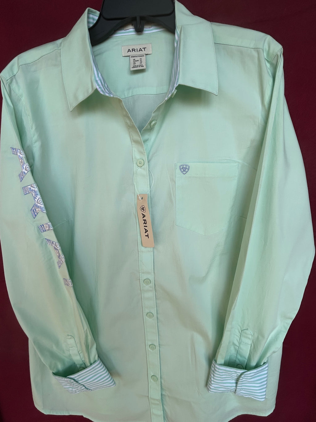 Resale - Ariat Men's Mint Green Button Down Shirt