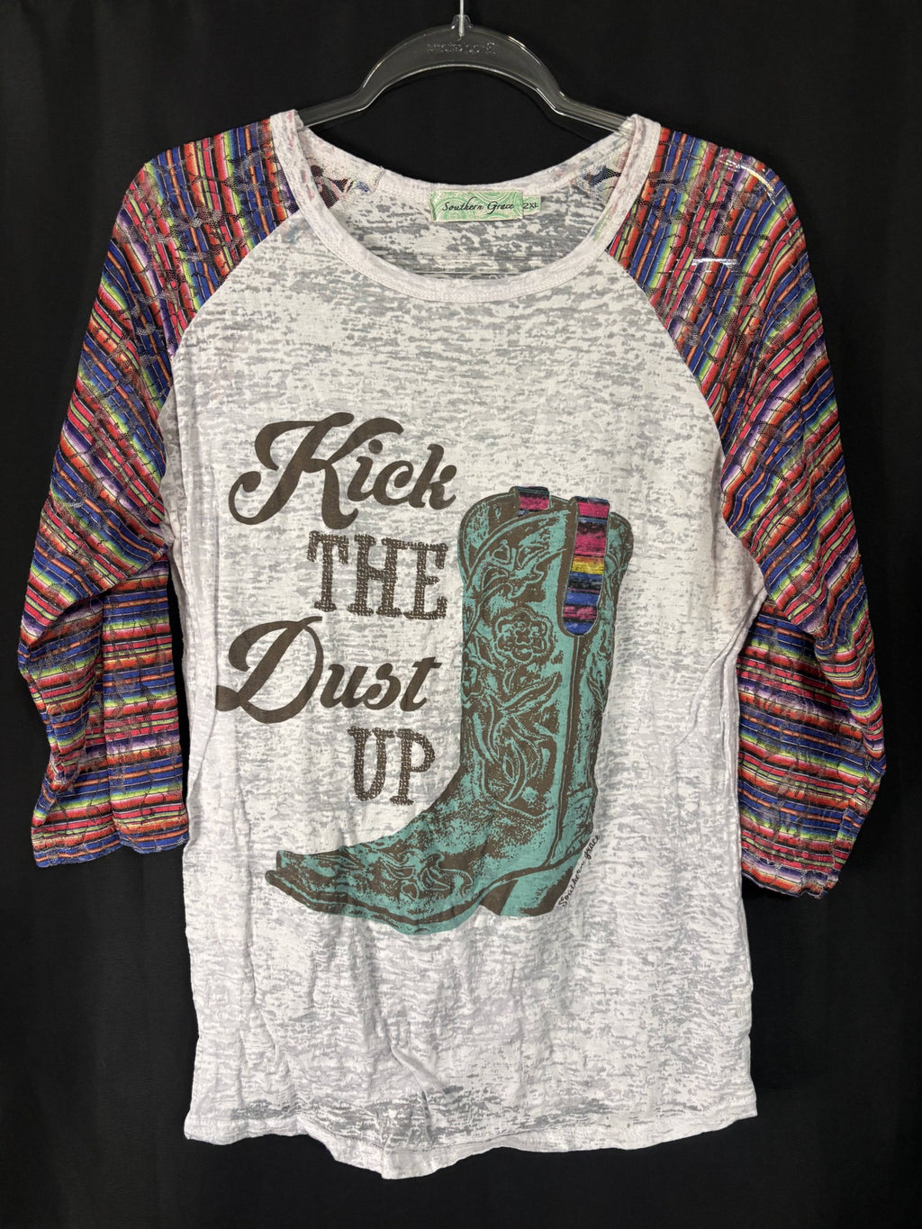 Resale - Southern Grace "Kick The Dust Up" shirt · 2XL (Fits Smaller)